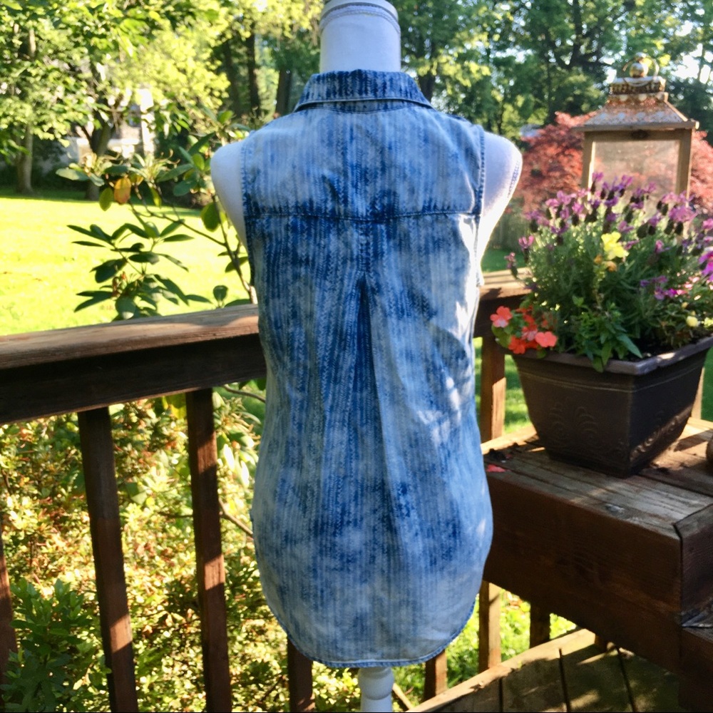 Anthropologie | Cloth & Stone Soft Chambray Button Down Slvless Top Festival EUC - Picture 7 of 16